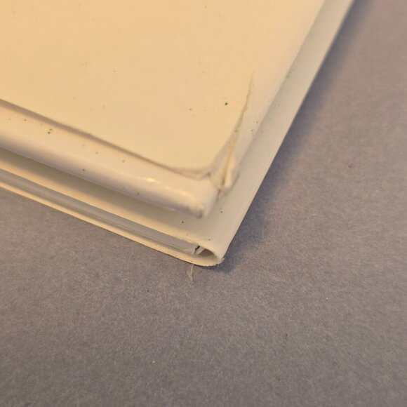 Classic Childrens Book Lot Eric Carle Very Hungry Caterpillar Goodnight Moon - Picture 4 of 16